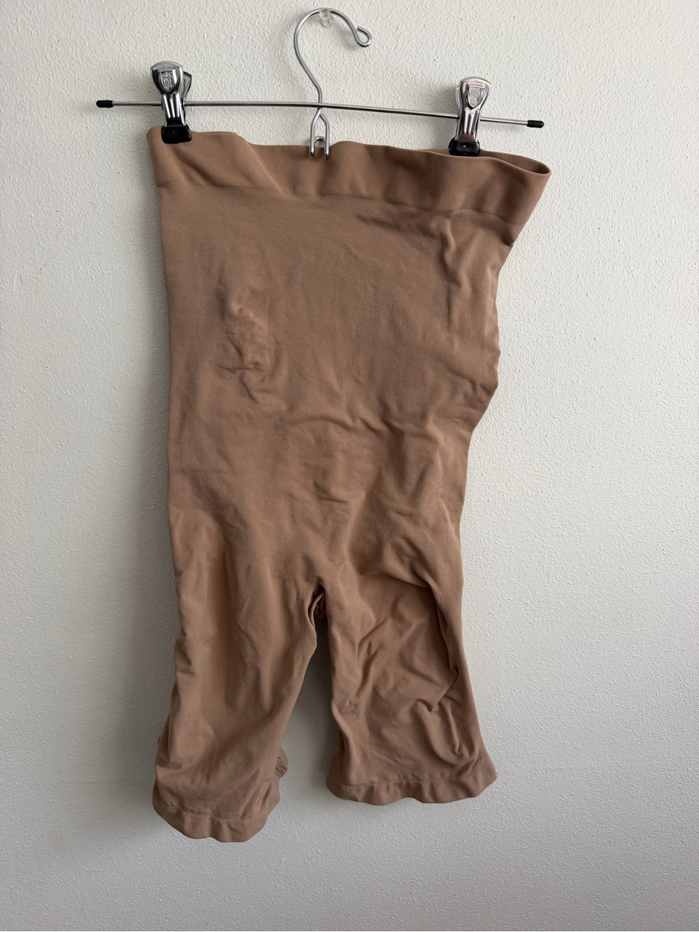 SKIMS High Waisted Sienna Shapewear shorts